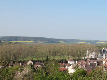 panorama sur le chateau d'Ancy-le-Franc